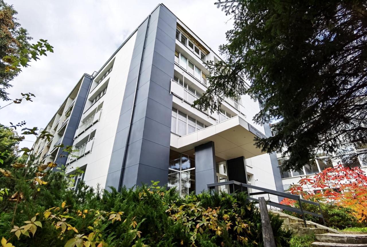 Apartament Z Widokiem Na Park ポラニツァ・ズドゥルイ エクステリア 写真